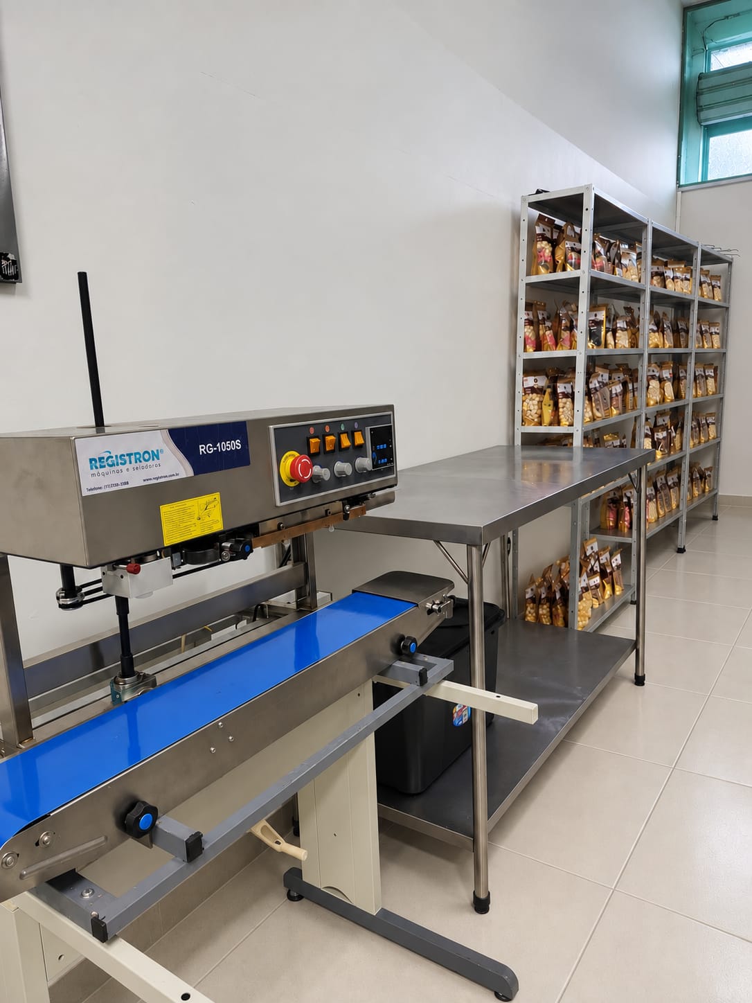 Selagem e estoque de produtos embalados